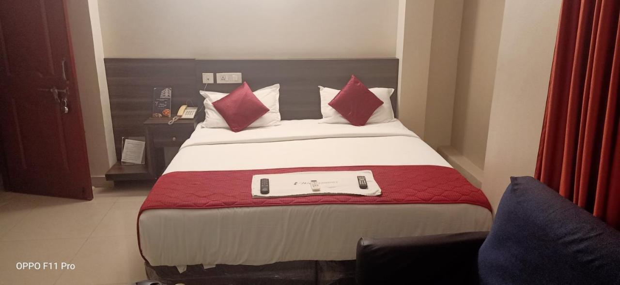 Hotel I-Way Residency Perungudi Chennai Exterior photo